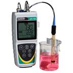 Oakton™ Waterproof pH 150 Portable Meter, pH Meter with single-junction All-in-One pH/ATC electrode
